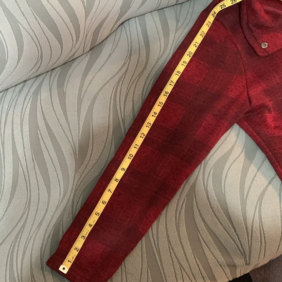 ⭐️Stillwater 🐴Red Plaid Snap Sweater - Picture 5 of 12